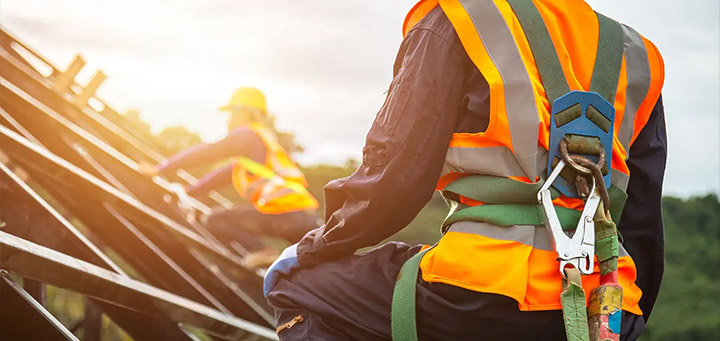 EA - DIFFÉRENTS MÉTIERS, DIFFÉRENTS USAGES EA - DIFFÉRENTS MÉTIERS, DIFFÉRENTS USAGES